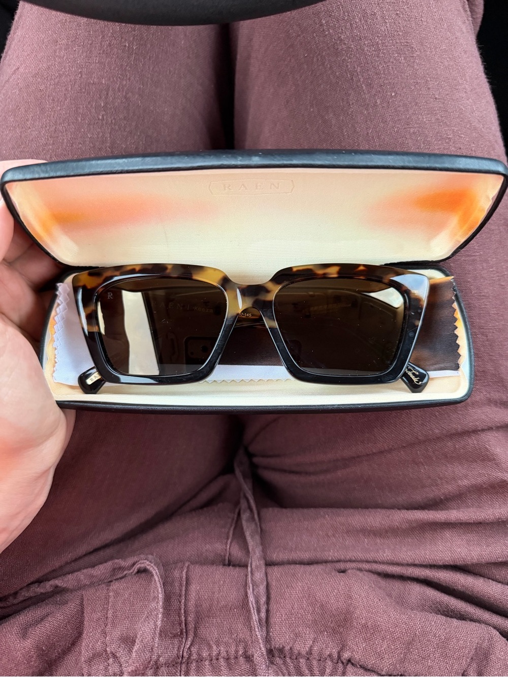 RAEN Keera sunglasses in Tamarin Tortoise / Hi Pro Bronze Mirror